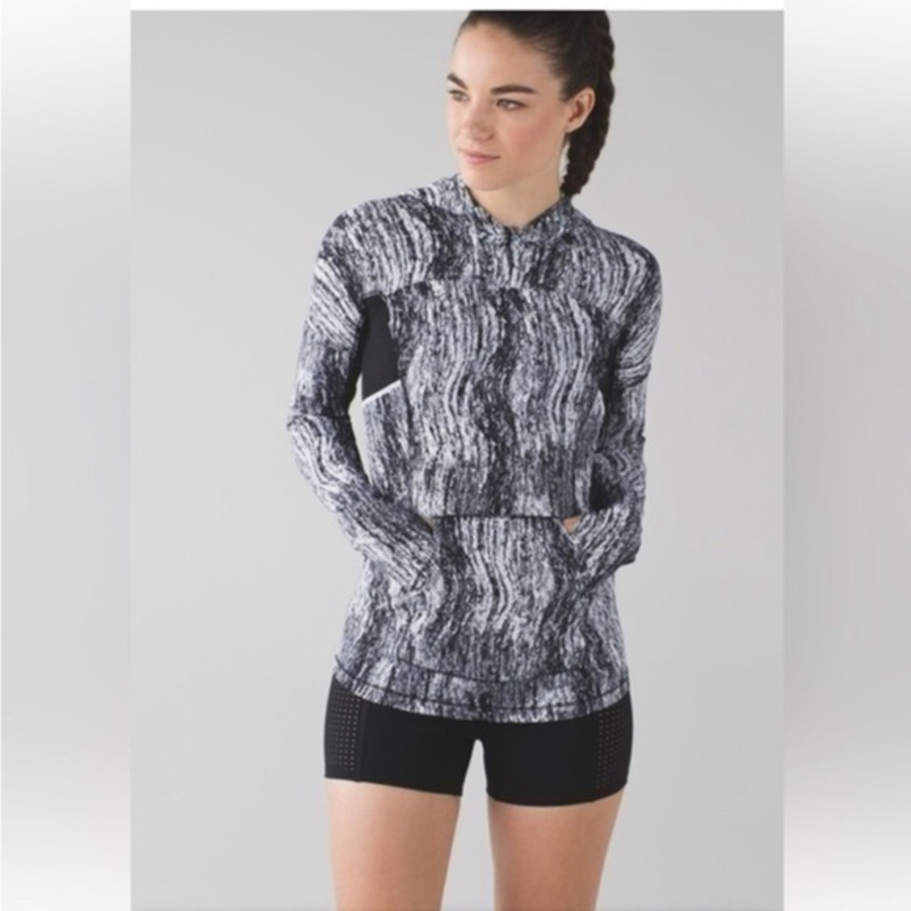 Lululemon Athletica Hoodie Runbeam in Black and White